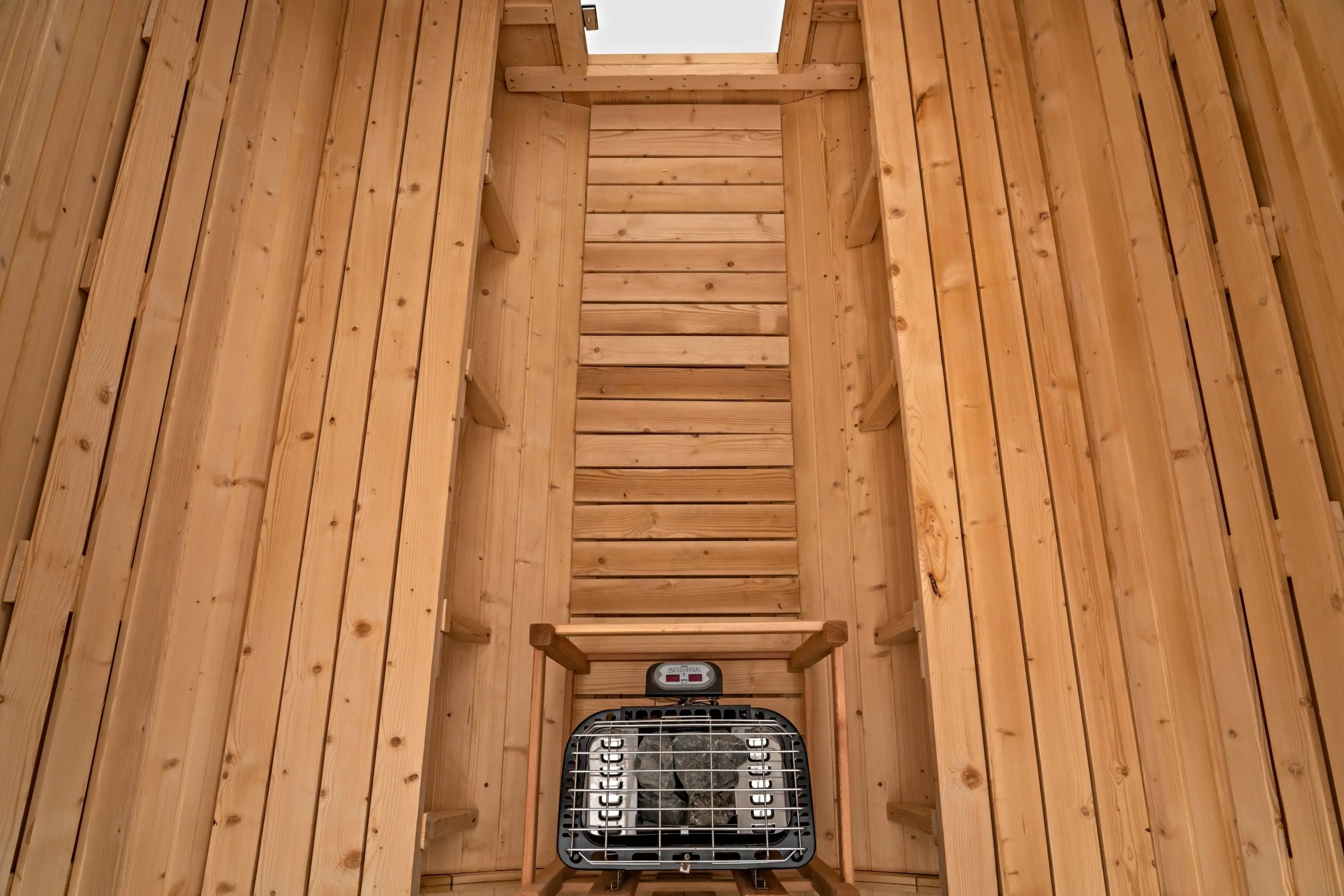 8 Ft Classic Thermowood Scenic View Barrel Sauna - 6-8 Person - Image 12